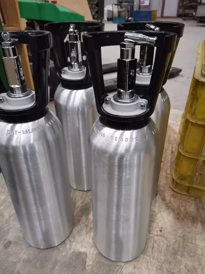 Certificado PED/DOT 11.1L 12L 5.7L 2L Cilindro de gas de aluminio Cilindro de oxígeno médico/tanque de buceo/Cilindro de bebidas CO2